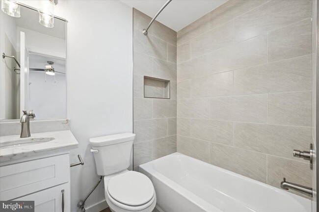 Building Photo - 3408 Race St