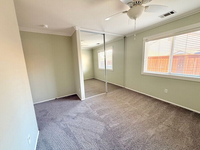 Building Photo - 4 Bed Single Story Home for rent in Wildomar