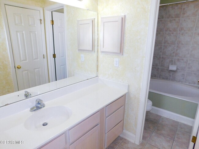 Building Photo - 917 Tecate Pl