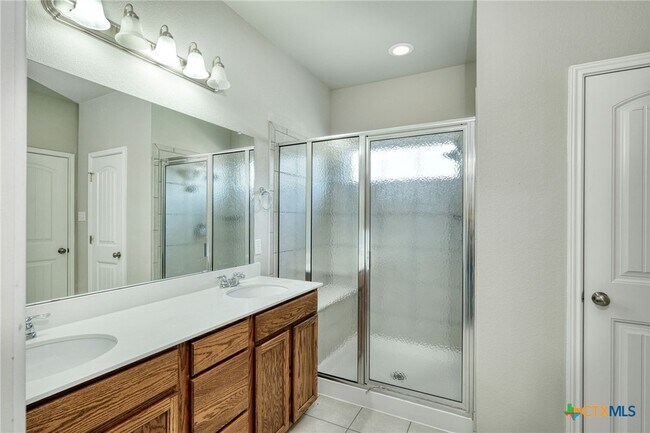 Building Photo - 7220 Wyoming Springs Dr