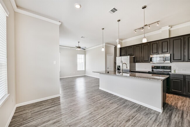 Building Photo - 3216 Walden Breeze Ct