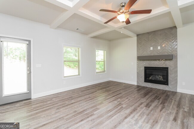 Building Photo - 637 Overlook Gln Dr