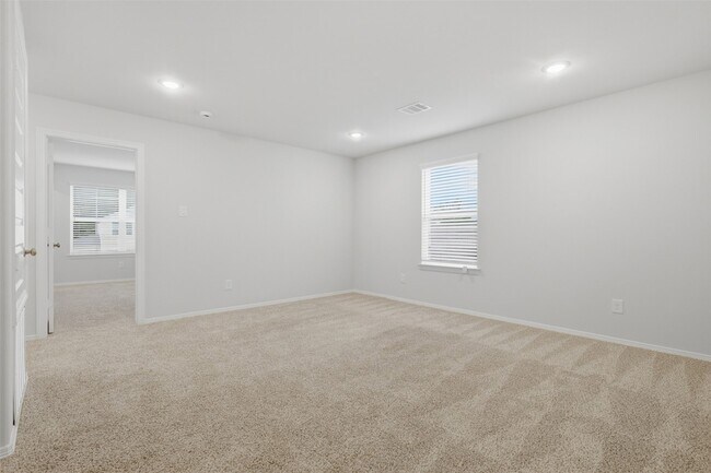 Building Photo - 26123 Emory Holw Dr