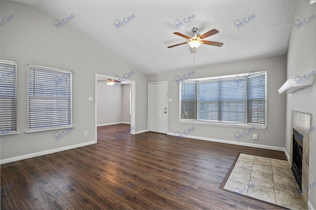 Building Photo - 2255 Nantucket Village Dr