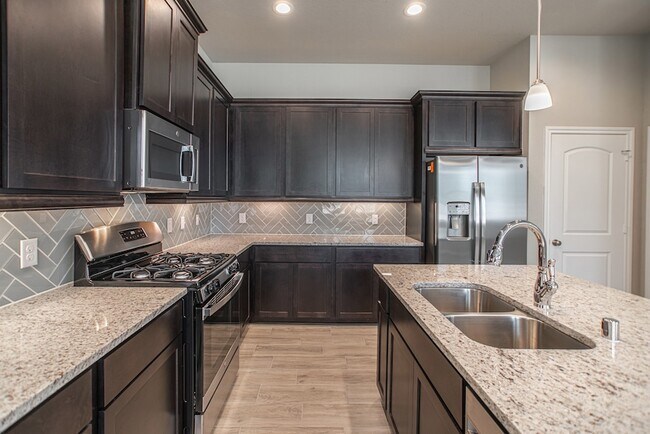 Building Photo - 28104 Rocky Heights Dr
