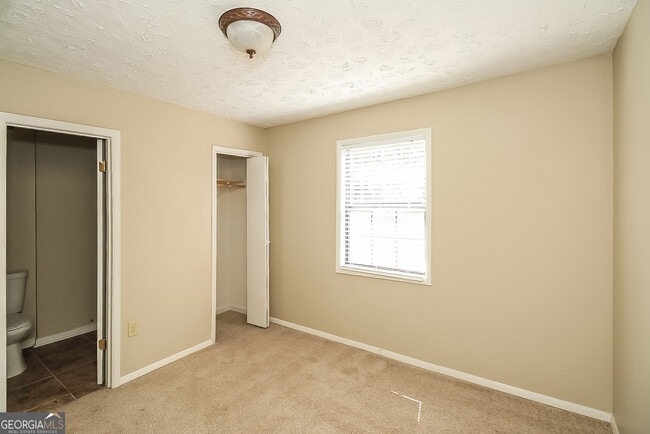 Building Photo - 105 Shannon Chase Way