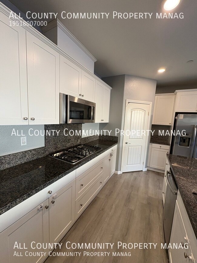 Building Photo - 29892 Glacier Bay Dr