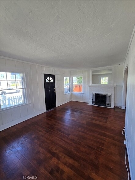 Building Photo - 819 Huntington St