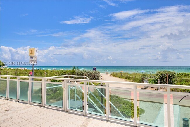 Building Photo - 6917 Collins Ave