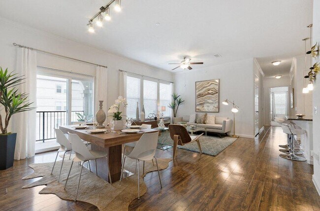 Building Photo - Berkshire Jones Forest