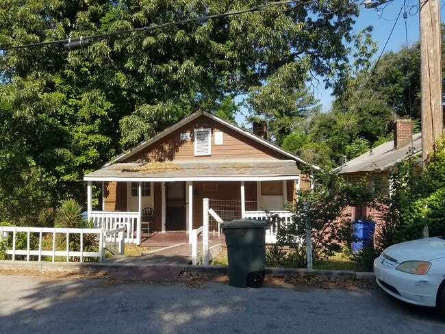 Building Photo - Renovated house in downtown Columbia