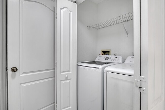 Building Photo - 11026 Legacy Dr