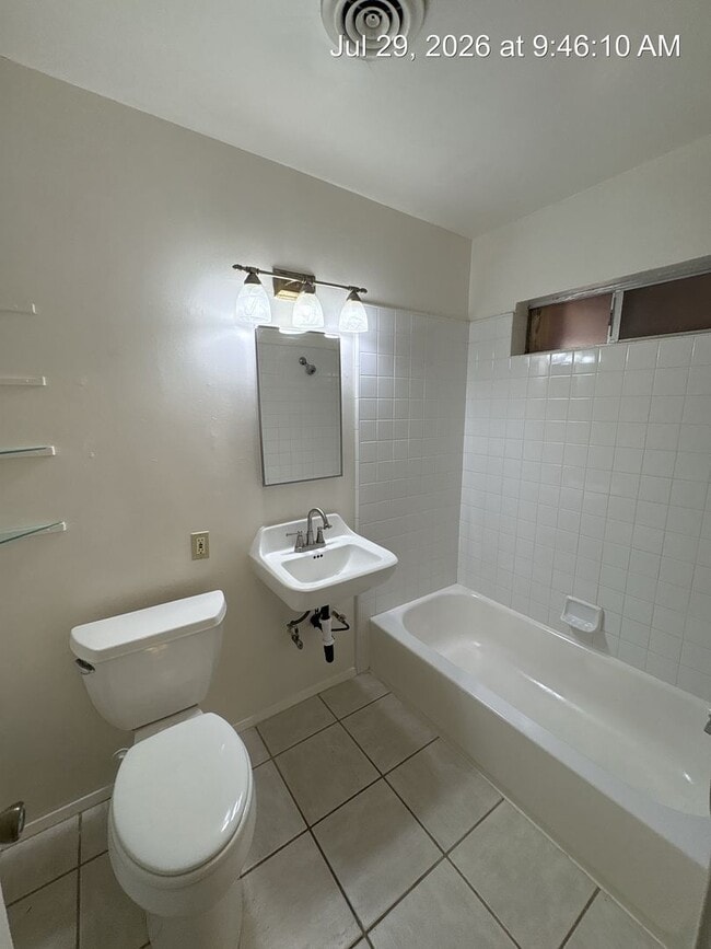 Building Photo - 3861