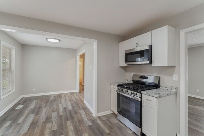 Building Photo - 2407 Webster Ct