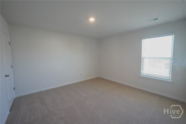 Building Photo - 147 Kraft Kove