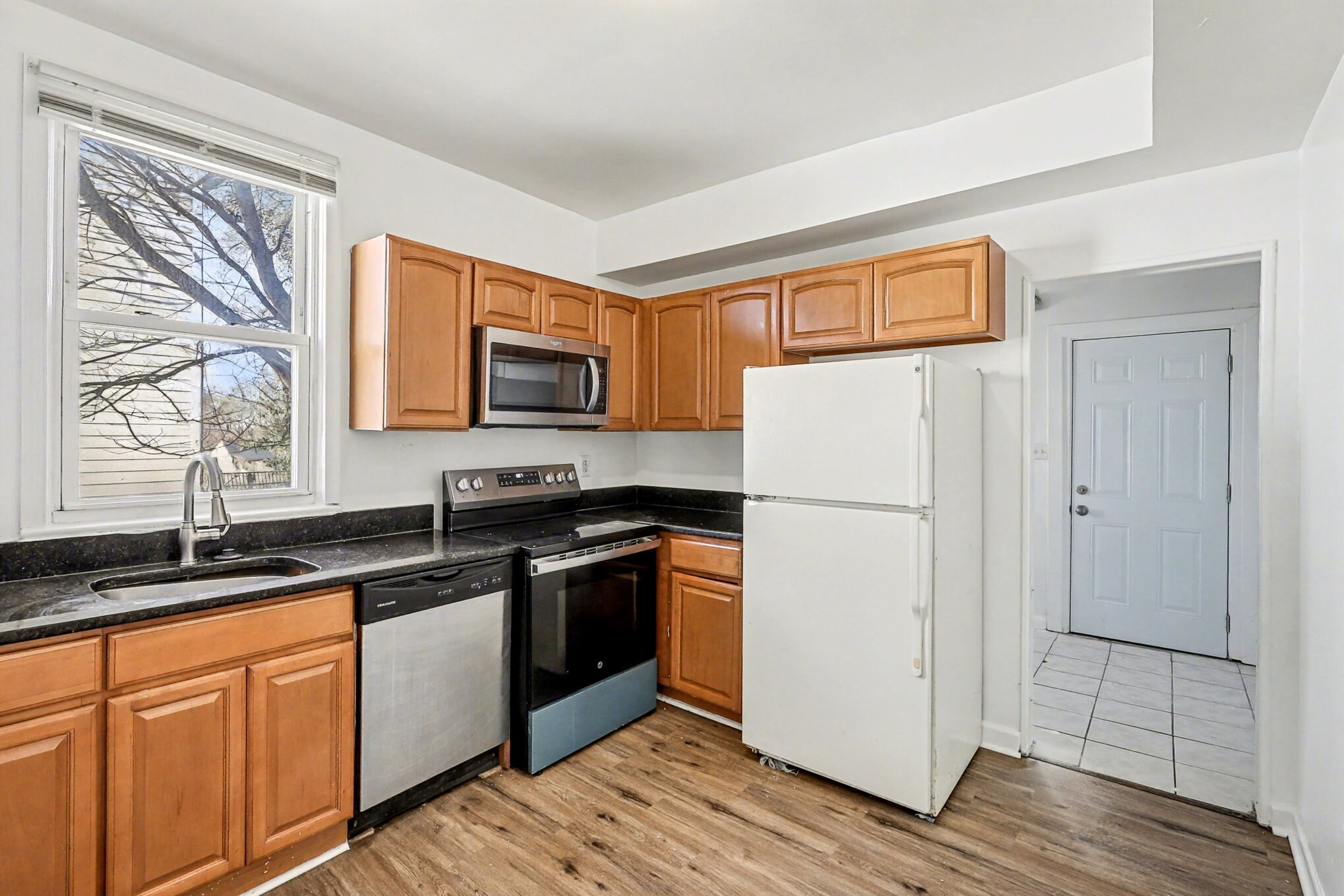 Building Photo - 6120 Otis St