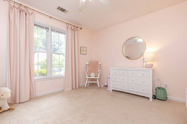 Building Photo - 630 Georgian Hills Dr