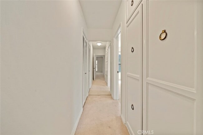 Building Photo - 1241 S Beverly Glen Blvd