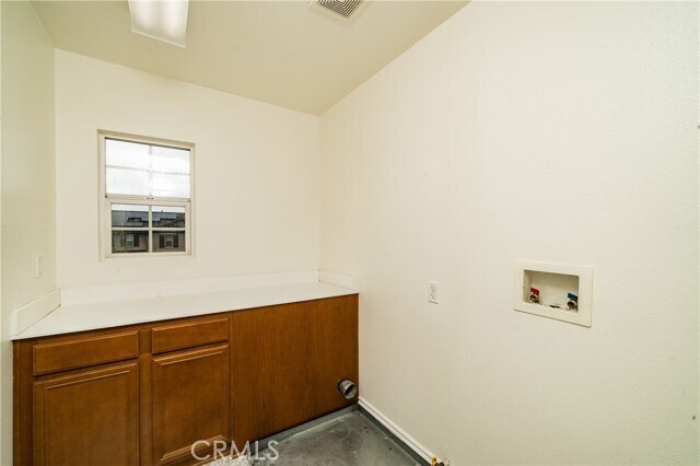 Building Photo - 15929 San Leandro Dr