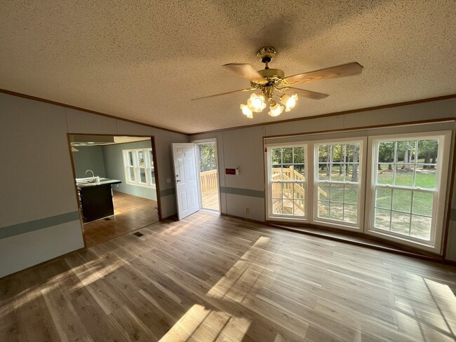 Building Photo - 168 Cantrell Farm Rd