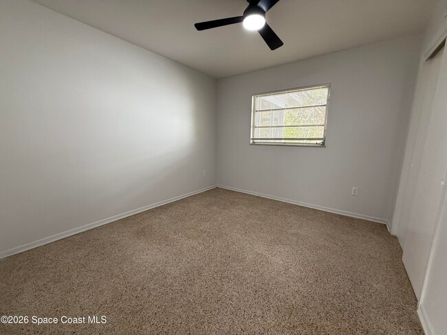 Building Photo - 1412 Overlook Terrace