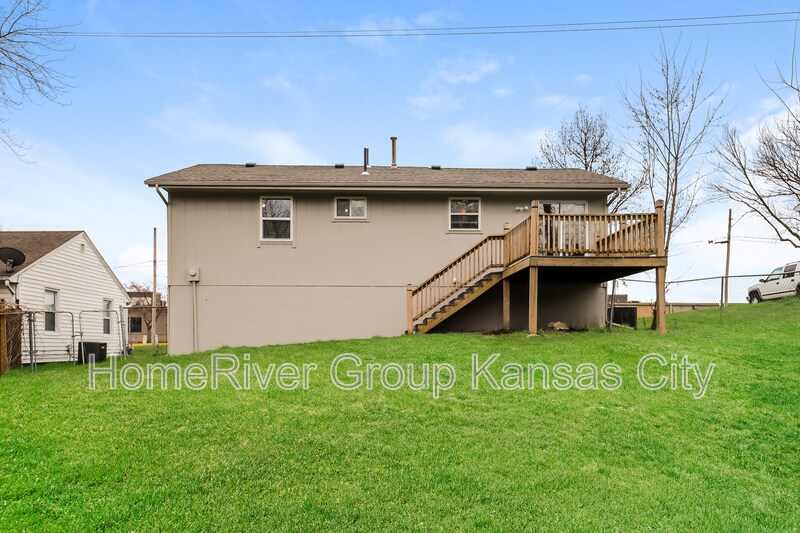 Building Photo - 218 NE 114 St