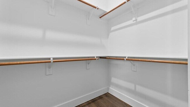 Building Photo - 1109 Saffira-