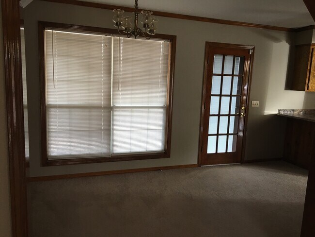 Building Photo - 6274 Chickasawhay St