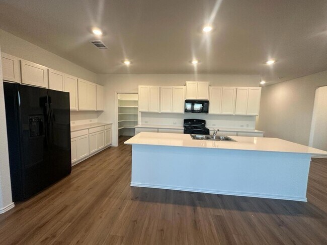 Building Photo - 1018 Ascari Ct