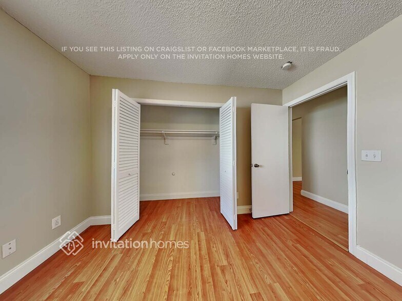 Building Photo - 1301 NW 76th Ave