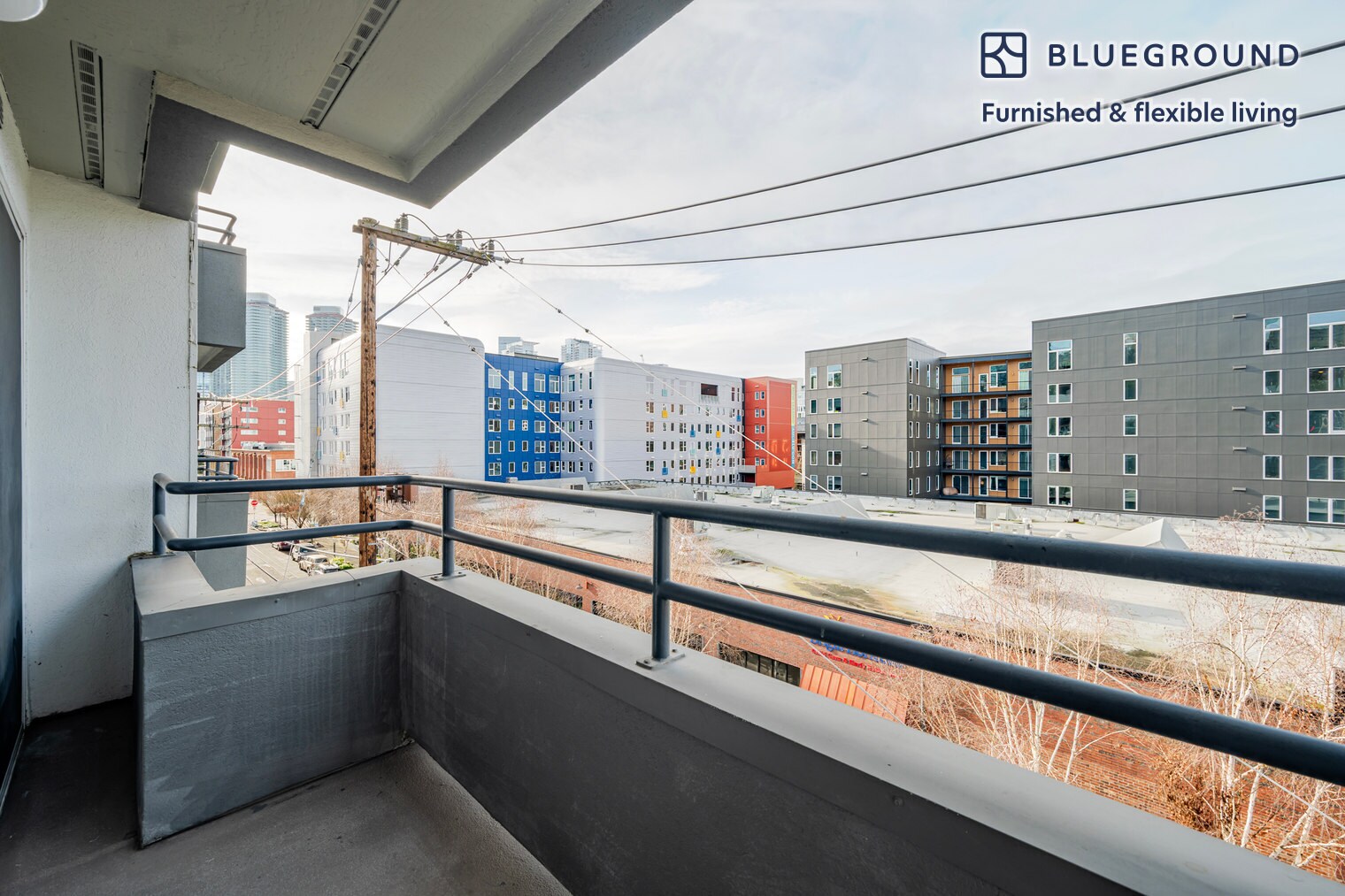 Building Photo - 526 Yale Ave N