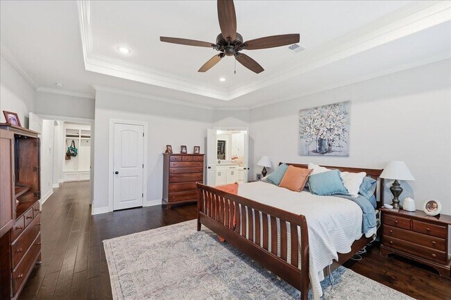 Building Photo - 302 Spring Brook Ct