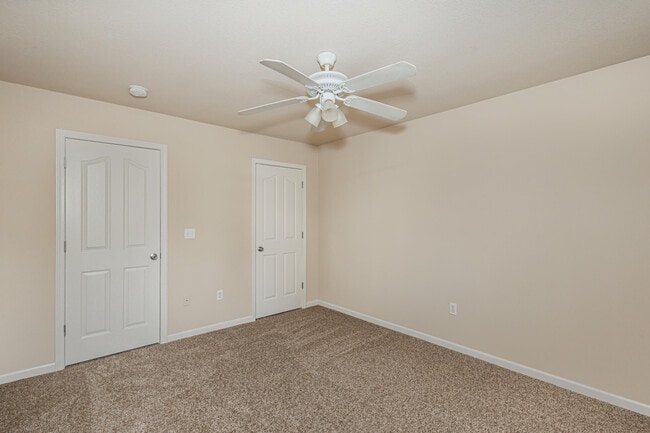 Building Photo - 307 Burnside Dr