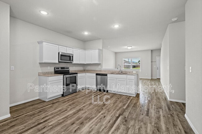 Building Photo - 2287 S Ouachita Dr