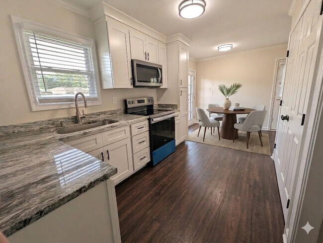 Building Photo - 153 Seven Pines
