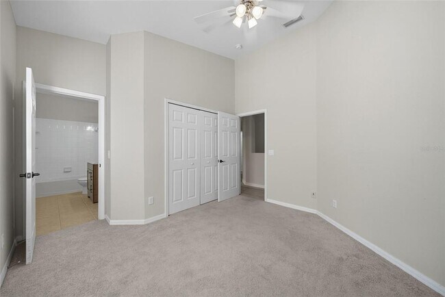 Building Photo - 11724 Holly Creek Dr