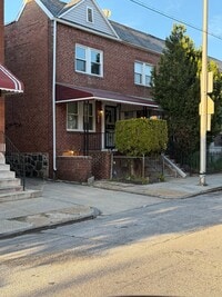 Building Photo - 2626 E Preston St