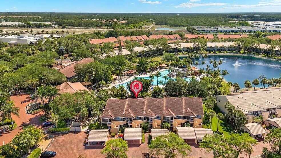 Building Photo - 2202 Hidden Lake Dr