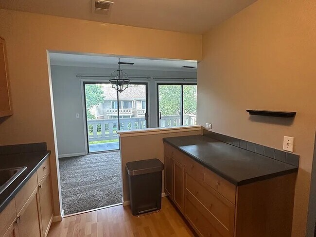 Building Photo - 278 Stonehill Ln