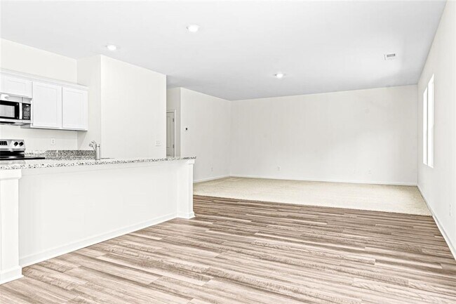 Building Photo - 7797 Sudbury Cir