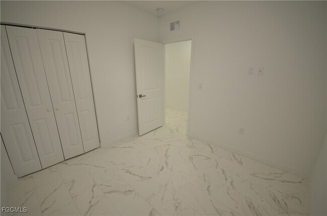 Building Photo - 2181 Mitchell Ct