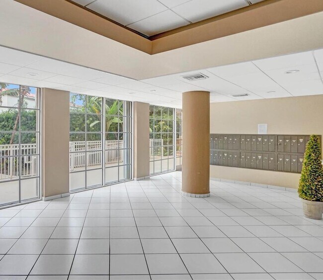Mailroom - 1 Alhambra Cir
