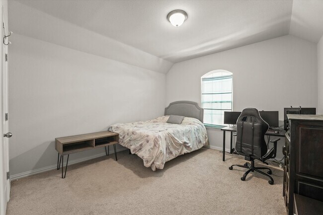 Building Photo - 3217 Flowering Peach Dr.