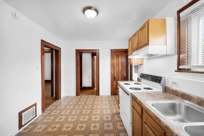 Building Photo - 1026 Schiff Ave