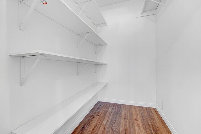 Building Photo - 1432 16th St