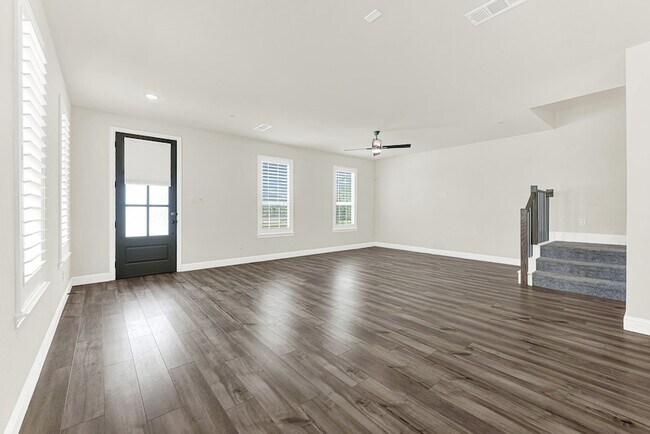 Building Photo - 8993 Swallowtail St