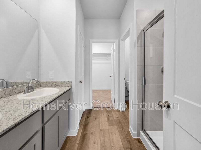Building Photo - 10750 Red Flagstone Dr