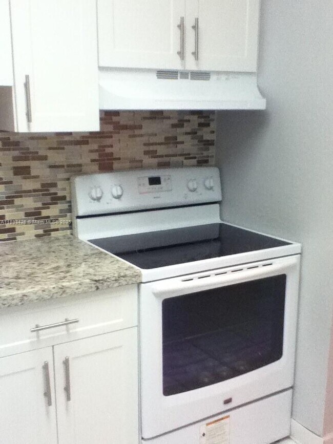 Building Photo - 4920 NW 79th Ave