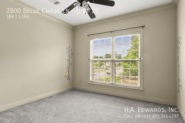 Building Photo - 2800 Belle Chase Ln
