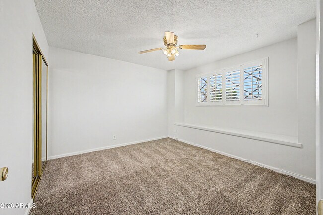 Building Photo - 8501 E Roanoke Ave